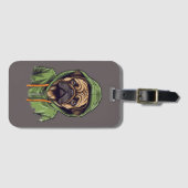 パグドッグウェアグリーンフード付きスウェットシャツ ラゲッジタグ (正面横)