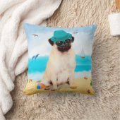 パグドッグオンビーチ クッション (ブランケット)
