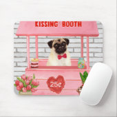 パグドッグバレンタインデーキスをするス マウスパッド (マウス)