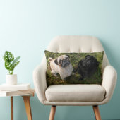 パグパーソナライズされたピロー、白黒のパグ、新規 ランバークッション (椅子)