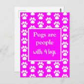 パグペットおもしろい犬はピンクの四脚を持つ人 ポストカード (正面/裏面)