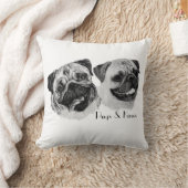 "パグ及びキス"の投球枕 クッション (ブランケット)