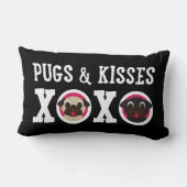 パグ及びキスXOXOの黒い腰神経の枕 ランバークッション (裏面)