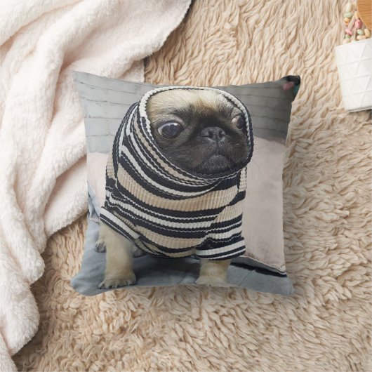 パグ子犬 クッション (ブランケット)