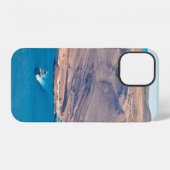 パグ島の石の砂漠とフェリーの港の景色、ダ iPhoneケース (裏面横)