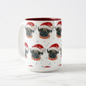 パグ犬のクリスマス星 ツートーンマグカップ (正面左)