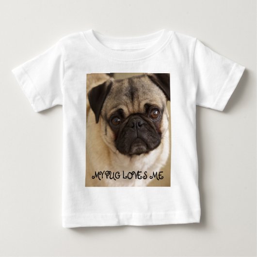 パグ犬の子犬 ベビーTシャツ (正面)