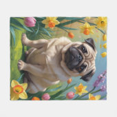 パグ犬の春の花の絵 フリースブランケット (正面(横))