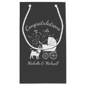 パグ犬の赤ちゃんシャワーグレーの子犬男女兼用 スモールペーパーバッグ (裏面)