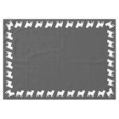 パグ犬の赤ちゃんシャワーグレーの子犬男女兼用 テーブルクロス (正面(横))