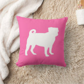 パグ犬の赤ちゃんシャワーピンクの子犬の少女 クッション (ブランケット)