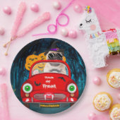 パグ犬の車の怖いハロウィーン ペーパープレート (パーティー)