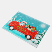 パグ犬クリスマスサンタデリバリートラック ドアマット (アングル)