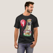 パグ 誕生日 ケーキ 風船 4 Tシャツ (正面フル)