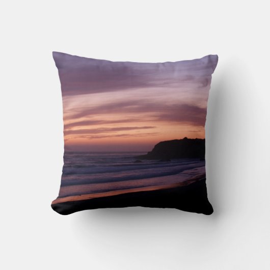パシフィックピローにピンクの夕日 クッション (正面)
