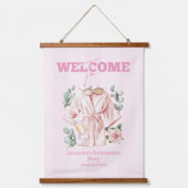 パジャマとプロセッコのブライズメイド 吊り下げ型タペストリー (正面)