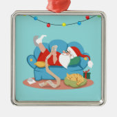 パジャマのソファのサンタクロース メタルオーナメント (正面)