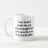 パジャマを衣服に公開する人々 コーヒーマグカップ (左)
