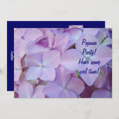 パジャマ・パーティー! 招待状の紫色の青い花カード 招待状 (正面/裏面)