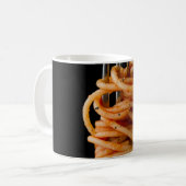 パスタをフォークで回転，フードスパゲッティ コーヒーマグカップ (正面左)