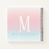 パステパーソナライズされたル・レインボーネーム先生ギフト ノートブック (裏面)