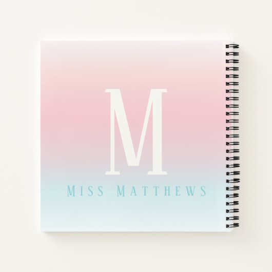 パステパーソナライズされたル・レインボーネーム先生ギフト ノートブック (裏面)