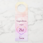 パステルかわいらしピンク21歳の誕生日デザイン ボトルネックタグ<br><div class="desc">ピンクかわいらしパステル21歳の誕生日デザインボトルハンガーラベル。</div>