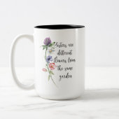 パステルかわいらしワイルドフラワーズ「姉妹がいる。.......」 ツートーンマグカップ (左)