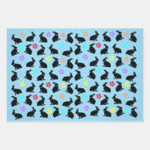 パステルに花を着て座る黒いバニー ラッピングペーパーシート (正面3)