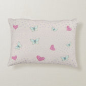 パステルに蝶が乗ったかわいい白い子猫 アクセントクッション (裏面)