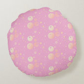 パステルの審美的なピンクドットのパターン ラウンドクッション (裏面)