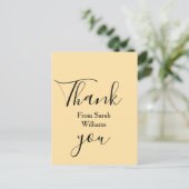 パステルイエローのボヘミアンベージュのウェディングに名前を追加してくれてありがとう ポストカード (スタンド正面)