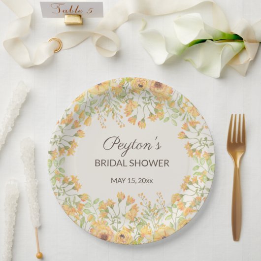 パステルイエローウォーターカラーフラワーズブライダルシャワーパップ ペーパープレート (ウェディング)