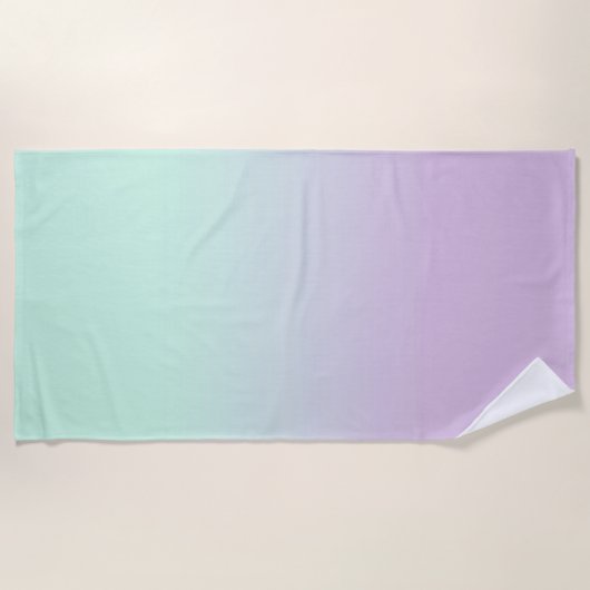 パステルエステティックミントと薄紫グラディエントグラデーション ビーチタオル (正面)