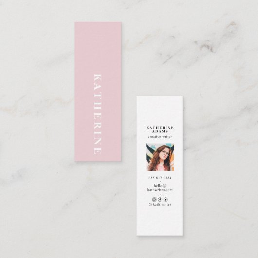 パステルエレガントモダンピンクミニマル写真作家 スキニー名刺 (正面/裏面)