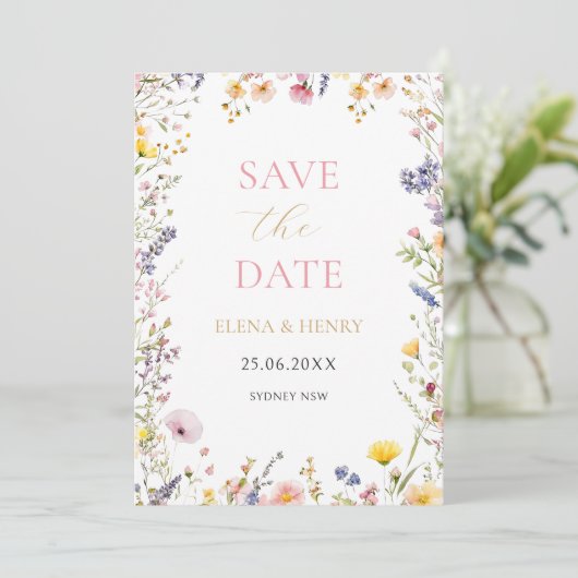 パステルエレガントワイルドフラワーウェディング日付を保存 招待状 (スタンド正面)