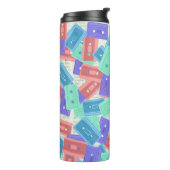 パステルカセットテープ – 90年代の美音楽 タンブラー (回転左)