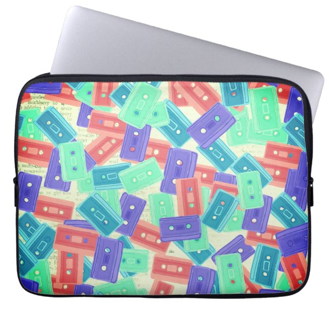 パステルカセットテープ – 90年代の美音楽 ラップトップスリーブ (正面)