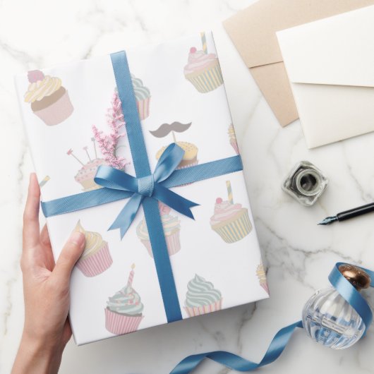 パステルカップケーキ口ひげパターン ラッピングペーパー (ギフト)