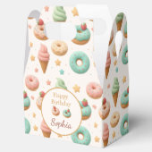 パステルカラーのお菓子のバースデー フェイバーボックス (オープン)