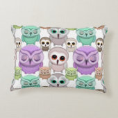 パステルカラーのかわいい小さなフクロウ アクセントクッション (裏面)