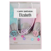 パステルカラーのケーキデコレーション ツール 誕生日 ミディアムペーパーバッグ (正面)