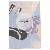 パステルカラーのブラシストロークのコラージュパターン ミディアムペーパーバッグ (裏面)