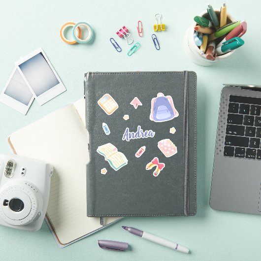 パステルカラーのモノグラムで楽しい学校生活を シール (iPadカバー)