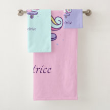 パステルカラーのユニコーンをセットしたキッズバスタオル