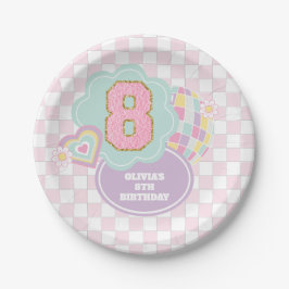 パステルカラーのヴァーシティ風パッチが可愛い8歳の誕生日 ペーパープレート