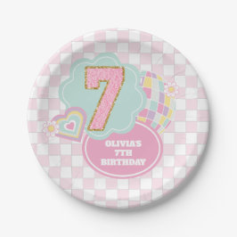 パステルカラーのヴァーシティ風パッチ 7歳の誕生日 ペーパープレート
