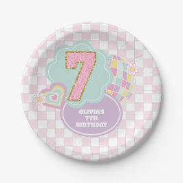 パステルカラーのヴァーシティ風パッチ 7歳の誕生日 ペーパープレート