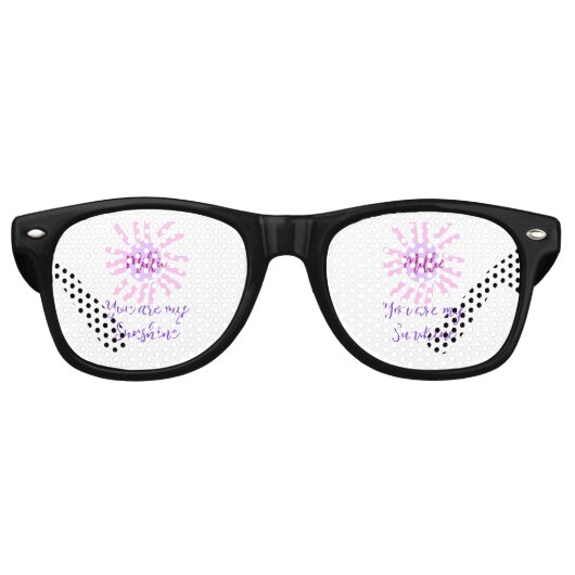 パステルカラーの太陽の光 紫 ピンク サンシャイン も レトロサングラス (正面)