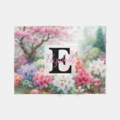 パステルカラーの水彩画の花にモノグラムの名前　Ｔｈ フリースブランケット (正面(横))